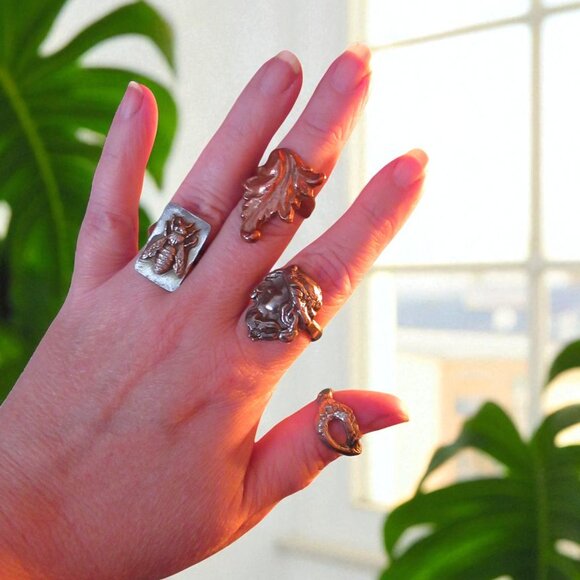 Abstract Molten Metal Ring, White Copper Twisted Vine - Picture 3 of 7